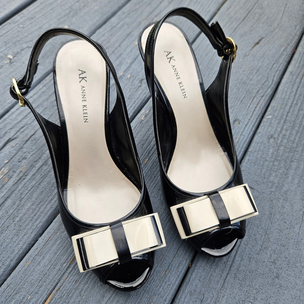 AK Anne Klein Black Patent Slingback Peep Toe Bow Heels 8M iFlex